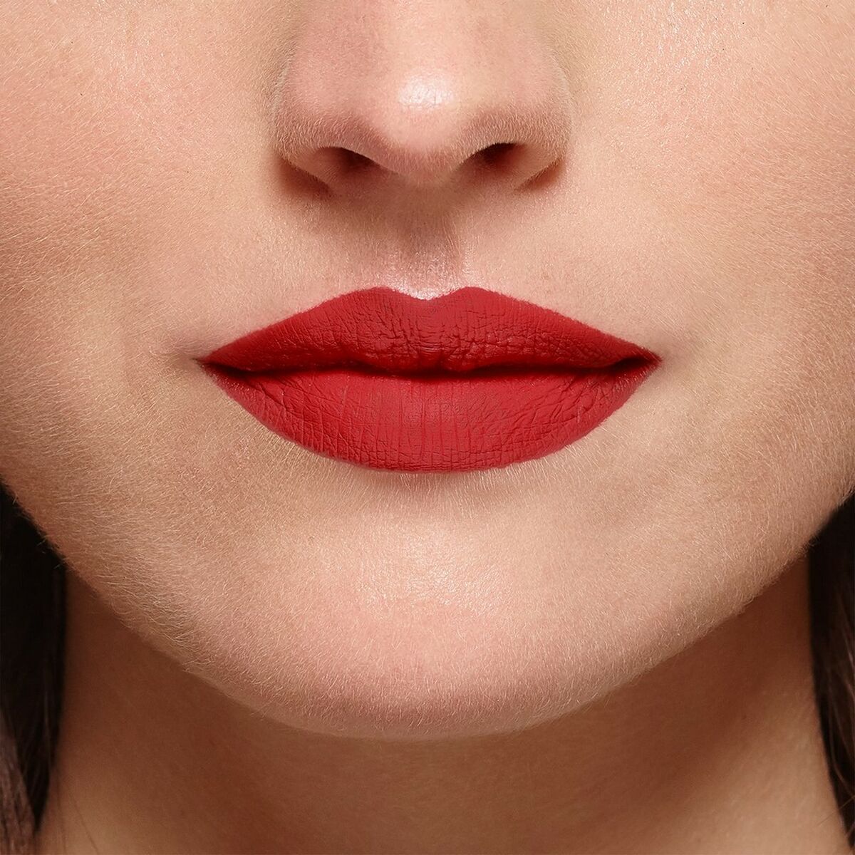 Lipstick L'Oreal Make Up Color Riche 336-le rouge avant-garde Matt-3