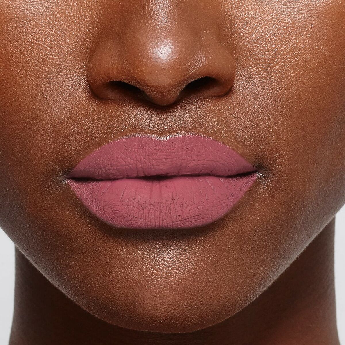 Lipstick L'Oreal Make Up Color Riche 482-le mauve indomptable Matt-1